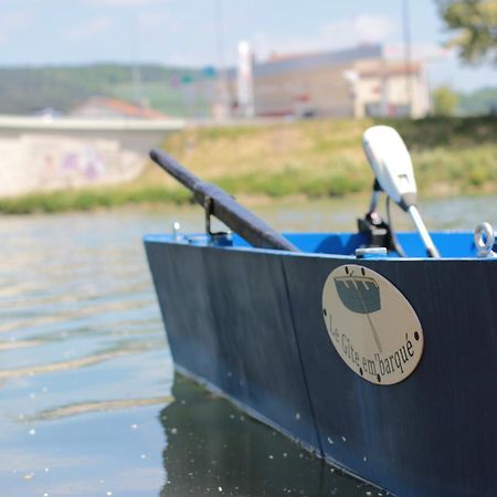 Le Gite Embarque - Gere Par Presta-Zen'Services - Barque Electrique En Supplement Verdun-sur-Meuse Bagian luar foto